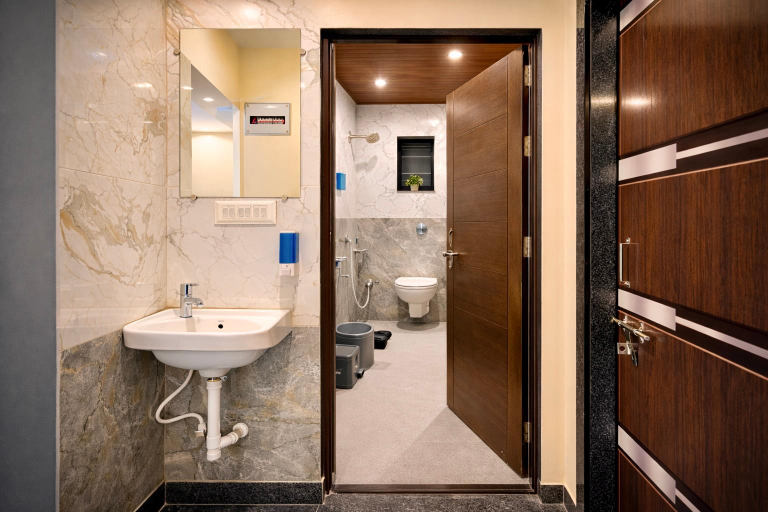 Bathroom 3, Hotel Sai 9 Heaven – A Quality Apartment for Families, Ahmadnagar