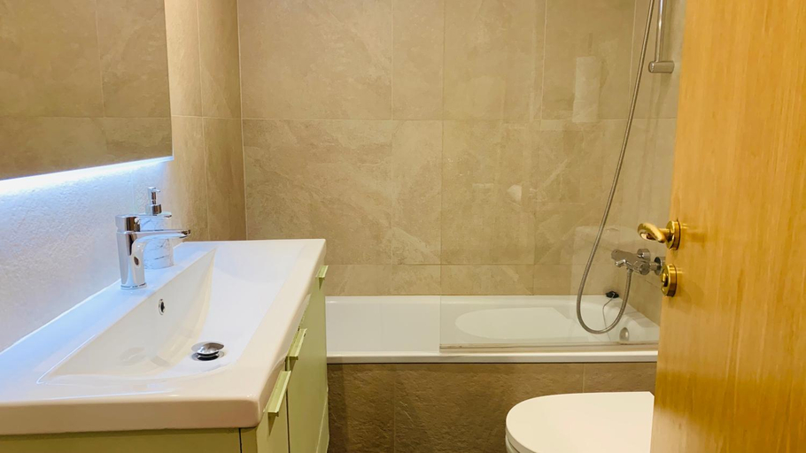 Bathroom, Superb flat in the centre of capital, ski, Caldea