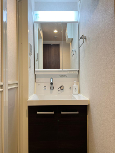 Bathroom 3, nestay inn tokyo ueno, Taitō