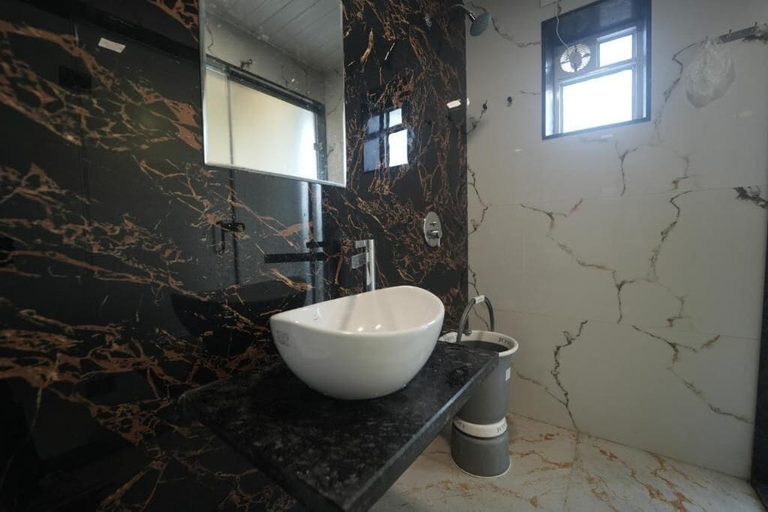 Bathroom 4, Hotel Winter Cloud, Satara