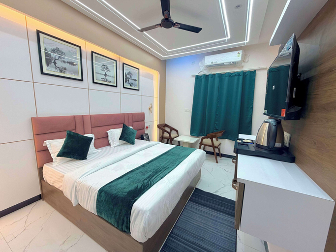 Room 3, Royal Awadh Inn, Faizabad