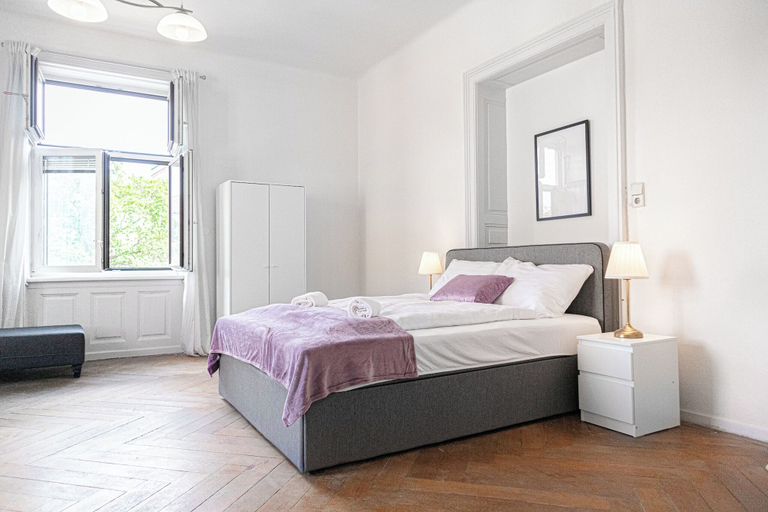 Room 2, Near AKH 2 Apartments For Groups, Wien