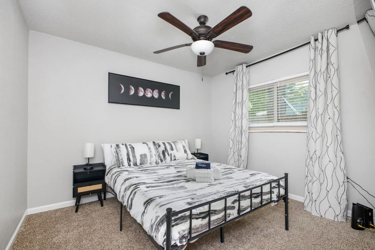 Interior 2, Cozy 3BR Home Family-friendly Near Attractions, Bexar