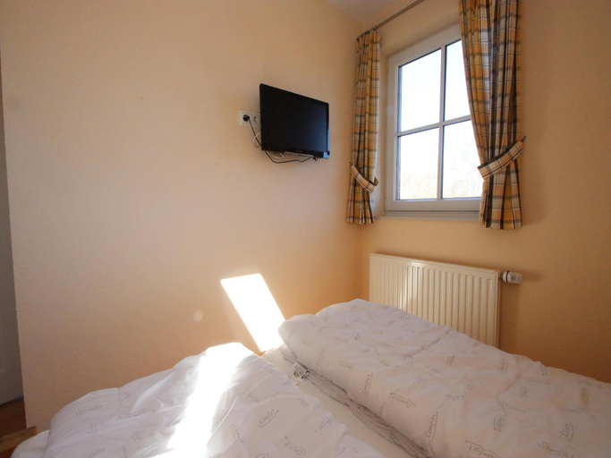 Bedroom 2, Doppelhaushalfte in Burhave, Wesermarsch