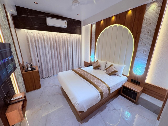 Room 4, Hotel Royal Inn, Thane