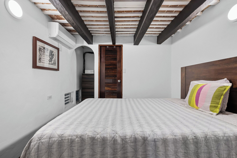 Room 3, Casa Sol 13 by Otium