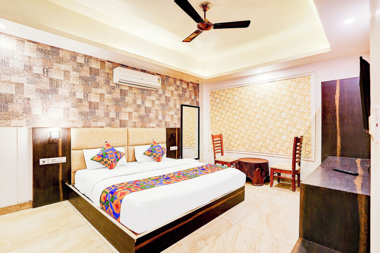 Room 2, Via Ramaya Palace, Faridabad