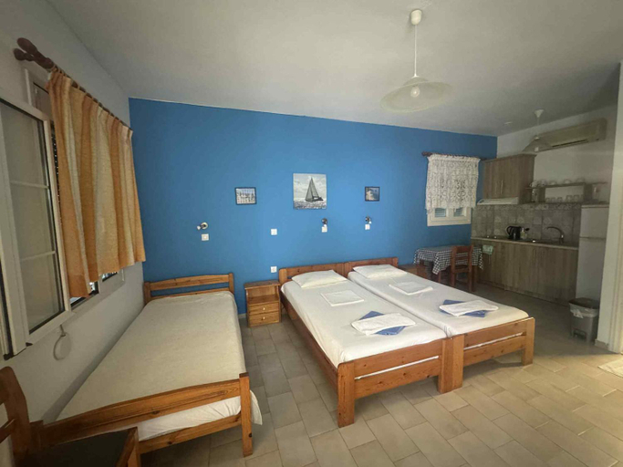 Bedroom 2, Albatross, North Aegean