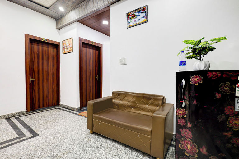 Lobby sitting area 3, Fabhotel Neelkanth, Kanpur Nagar