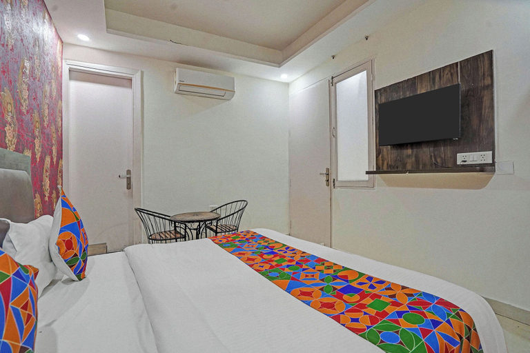 Room 4, Fabhotel Dilnoor Stay, Delhi