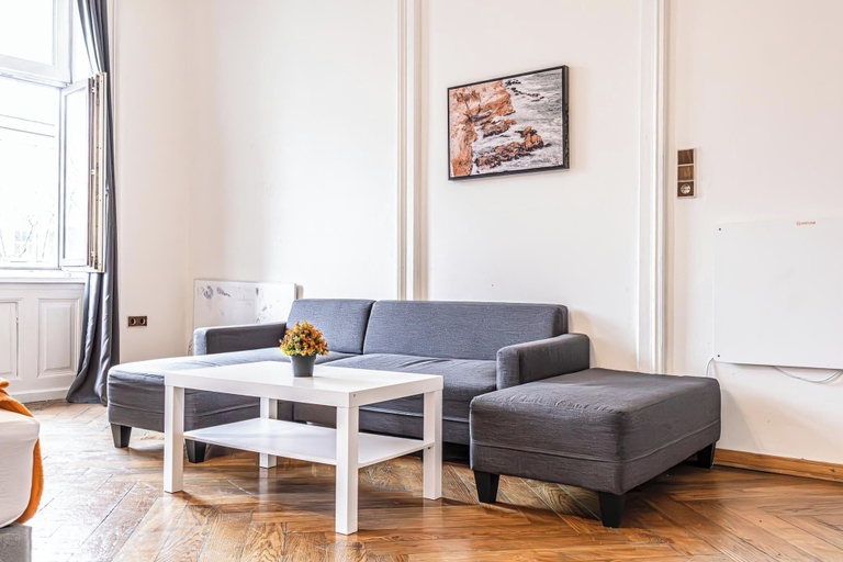 Living area 5, Pretty Apartment Near AKH Center Access, Wien