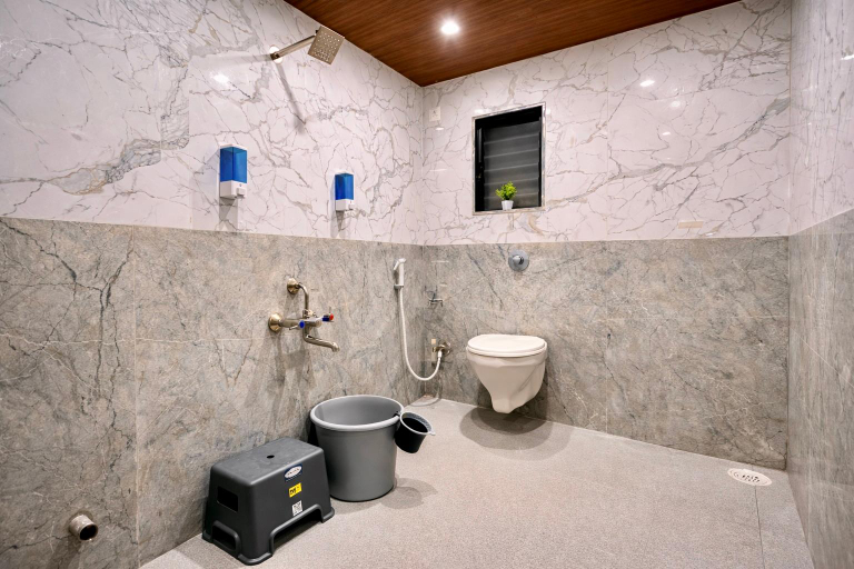 Bathroom 4, Hotel Sai 9 Heaven – A Quality Apartment for Families, Ahmadnagar