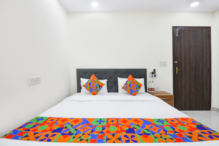 Bedroom 5, Fabhotel Resto Relax, Delhi