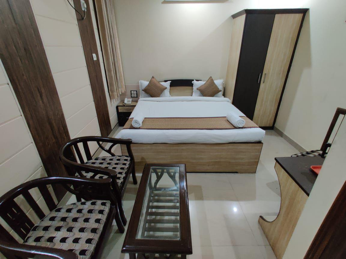 Others 3, Hotel Holy Basil, Hardwar