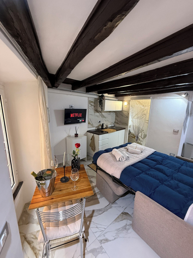 Bedroom 2, Nest at Campo De Fiori and Navona Square, Roma