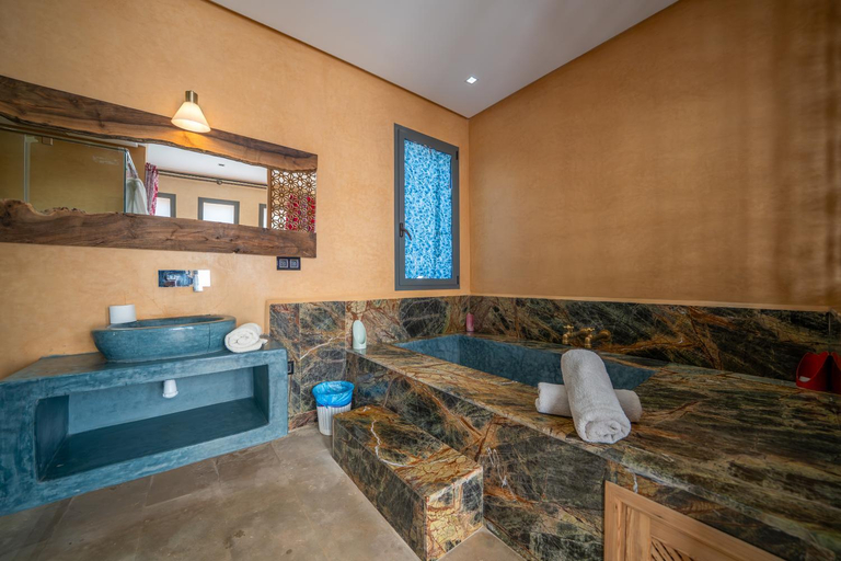 Bathroom 4, Villa Maloulou, Marrakech