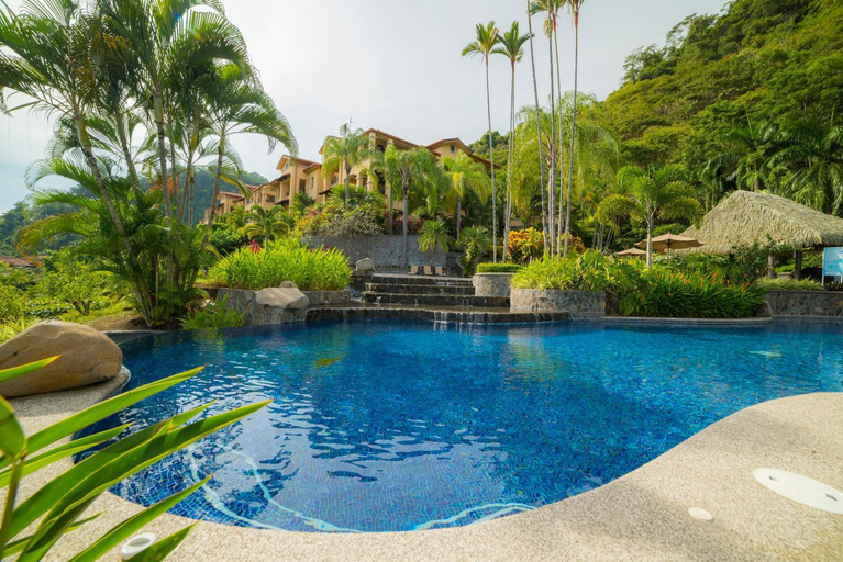 Sport & Beauty 2, Marbella 1E 3 bdr Ocean View in Los Suenos, Garabito