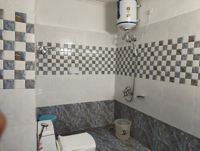 Bathroom 2, Centre Point Resorts And Club, Kangra