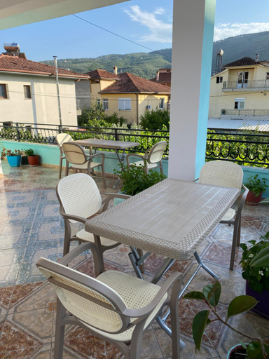 Sport & Beauty, Vila Nea, Beratit