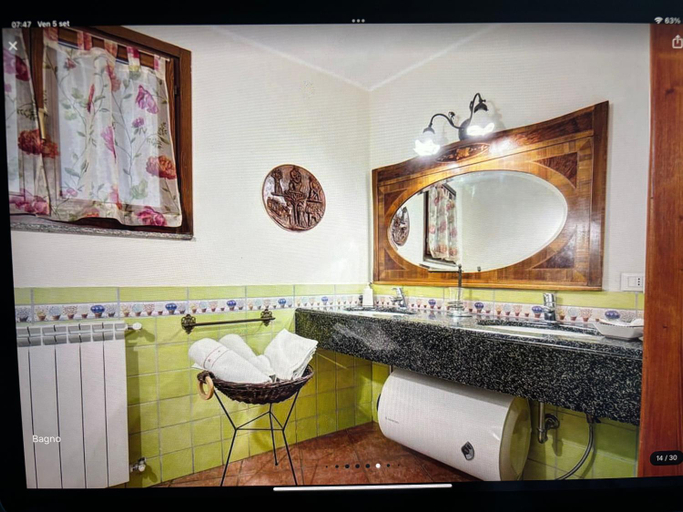 Bathroom 3, Ca' Matilde, Varese