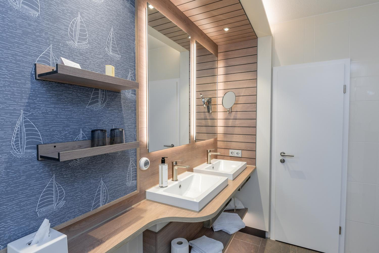 Bathroom 3, Wehrburg, Cuxhaven