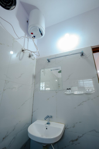 Bathroom 4, Cozy Corner Homestay, Kodagu