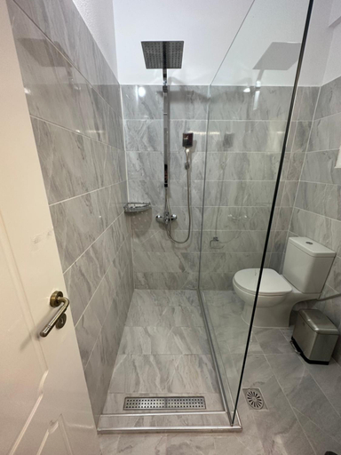 Bathroom 3, Light Apartments Saranda, Prime Tourist Area, Sarandës