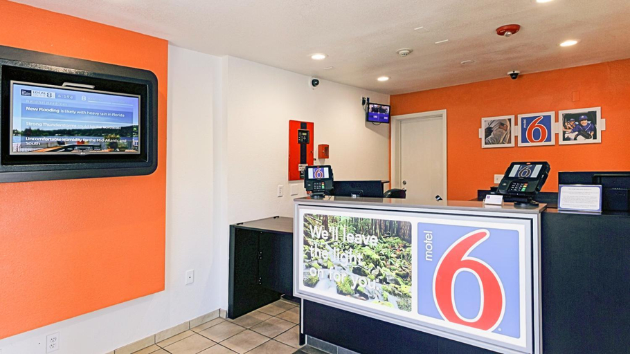Public Area 2, Motel 6 Chico Ca, Butte