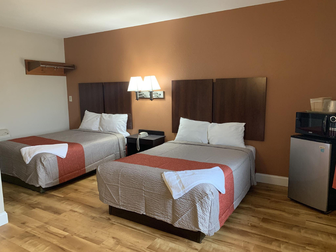 Bedroom 4, Rodeway Inn, Bristol