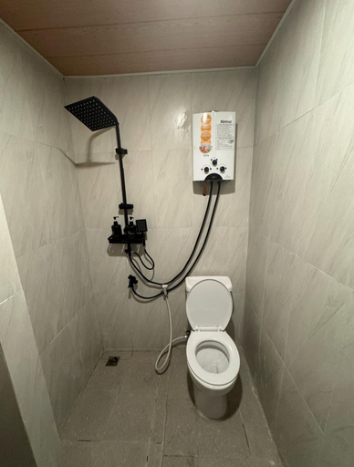 Bathroom 5, Kiara Manuk, Bandung