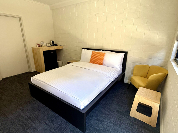 Room 4, Gallery Boutique Hotel, Cockburn