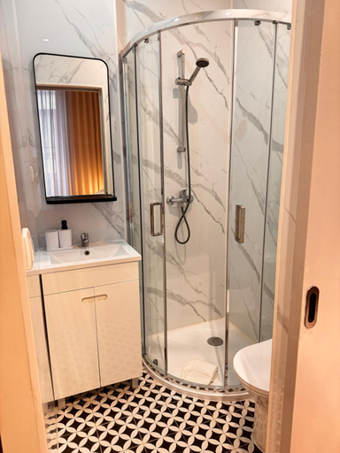 Bathroom 2, Casa da Maria Reguila, Porto