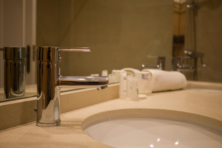Bathroom 2, Don Cecilio Guesthouse (Parte Vieja), Guipúzcoa