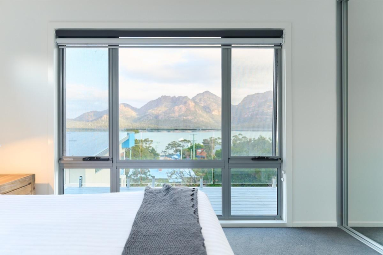 4, Deja Blue 2 - Freycinet, Glamorgan-Spring Bay