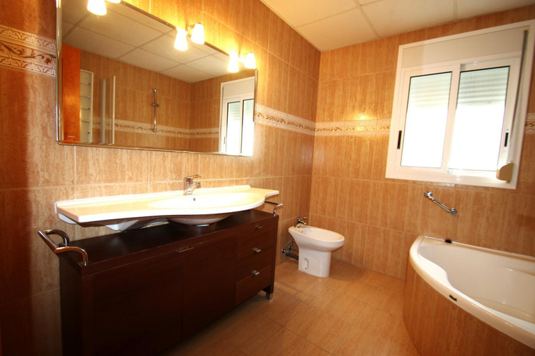 Bathroom 3, Villa Angelo, Tarragona