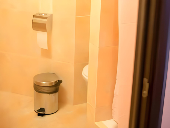 Bathroom 5, Duet Hotel, Yaroslavskiy rayon