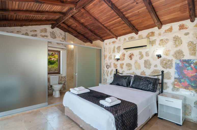 Bedroom 3, Villa Elvin in Slamlar K y, Kaş