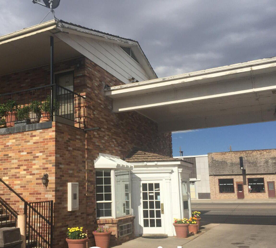 Exterior & Views, Nights Inn, Sevier