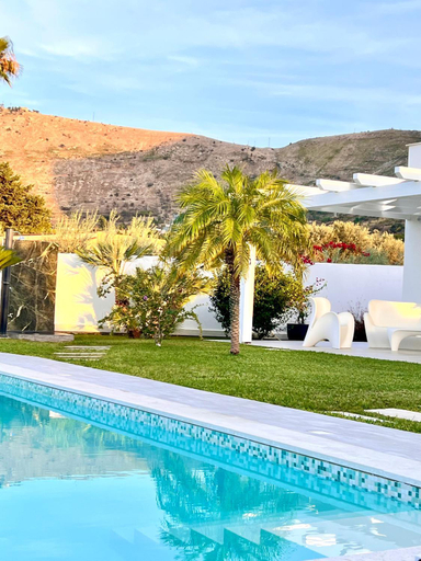 Sport & Beauty 2, Golden Holiday Villas Private Pools in Sicily, Palermo