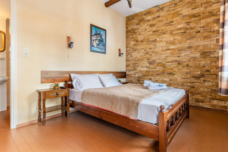 Bedroom 2, Rigas Hotel Arachova, Central Greece