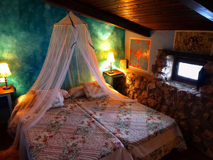 Bedroom 2, Romantic getaway to Cuenca at La Quinta de Malu, Cuenca