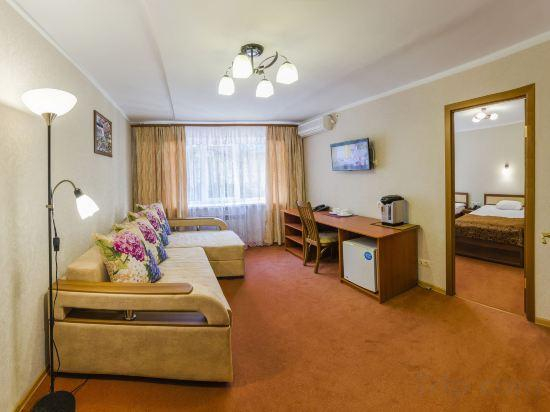 Others 5, Moryak Hotel, Vladivostok gorsovet