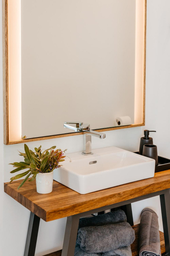Bathroom 3, Beyond Misty Cliffs, City of Cape Town