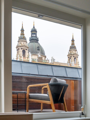 Others 4, Heart of Budapest Luxury Apartment with Amazing View, Budapesti