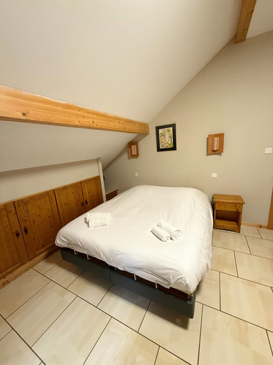 Bedroom 4, La Maison, Moselle