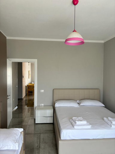 2, Emma's Apartments, Durrësit