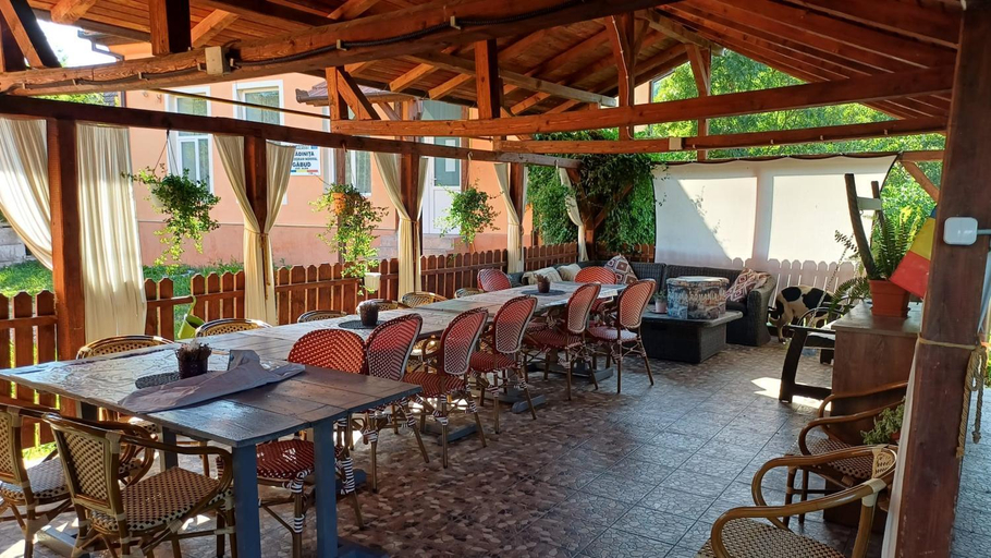 Food & Drinks, Casa Pelerinului, Noslac