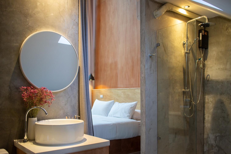 Bathroom 3, ISSARA Bar&House, Pattaya