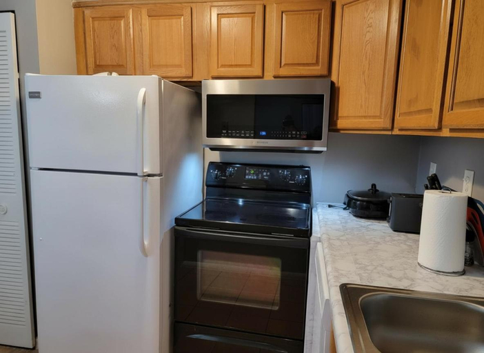 Others 2, Comfy 1BR Apartment - Ideal for Traveling Nurses & Professionals, Alachua