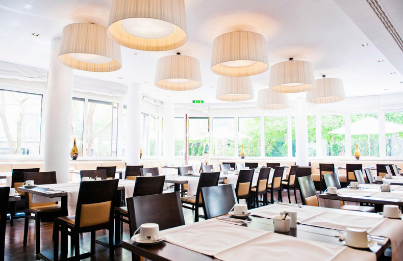 Food & Drinks 5, Tante ALMA Bristol Hotel, Frankfurt am Main